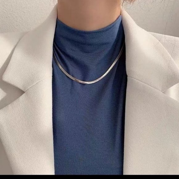 Jewelry - New Sterling Silver herringbone necklace